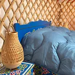 Οργανωμένο κάμπινγκ La Yourte De La Mariotte Montredon (Lot)
