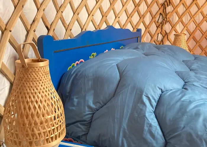 Роскошный шатер La Yourte De La Mariotte Montredon (Lot)