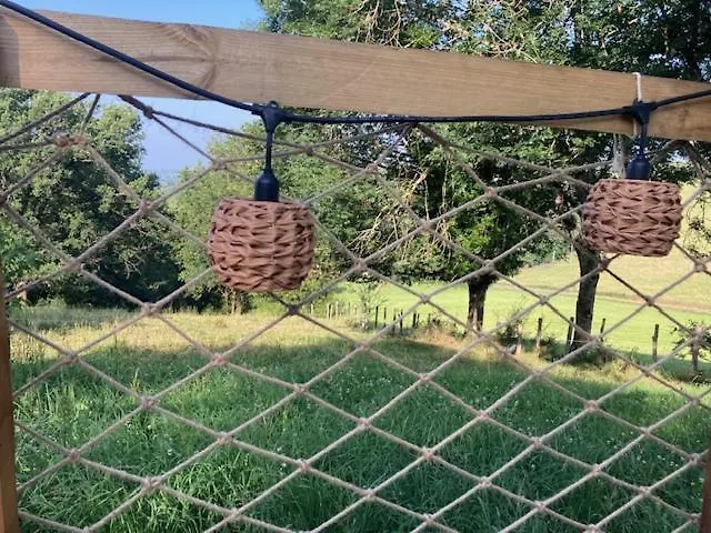 Роскошный шатер La Yourte De La Mariotte Montredon (Lot)