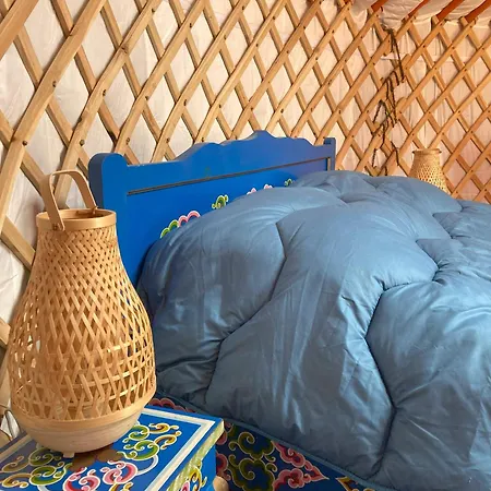 Lüks kamp alanı La Yourte De La Mariotte Montredon (Lot)