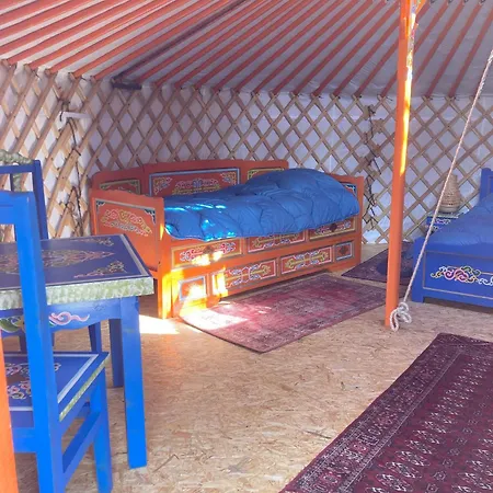 Lüks kamp alanı La Yourte De La Mariotte Montredon (Lot)