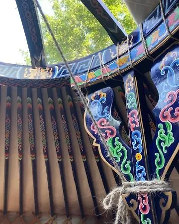 Lüks kamp alanı La Yourte De La Mariotte *